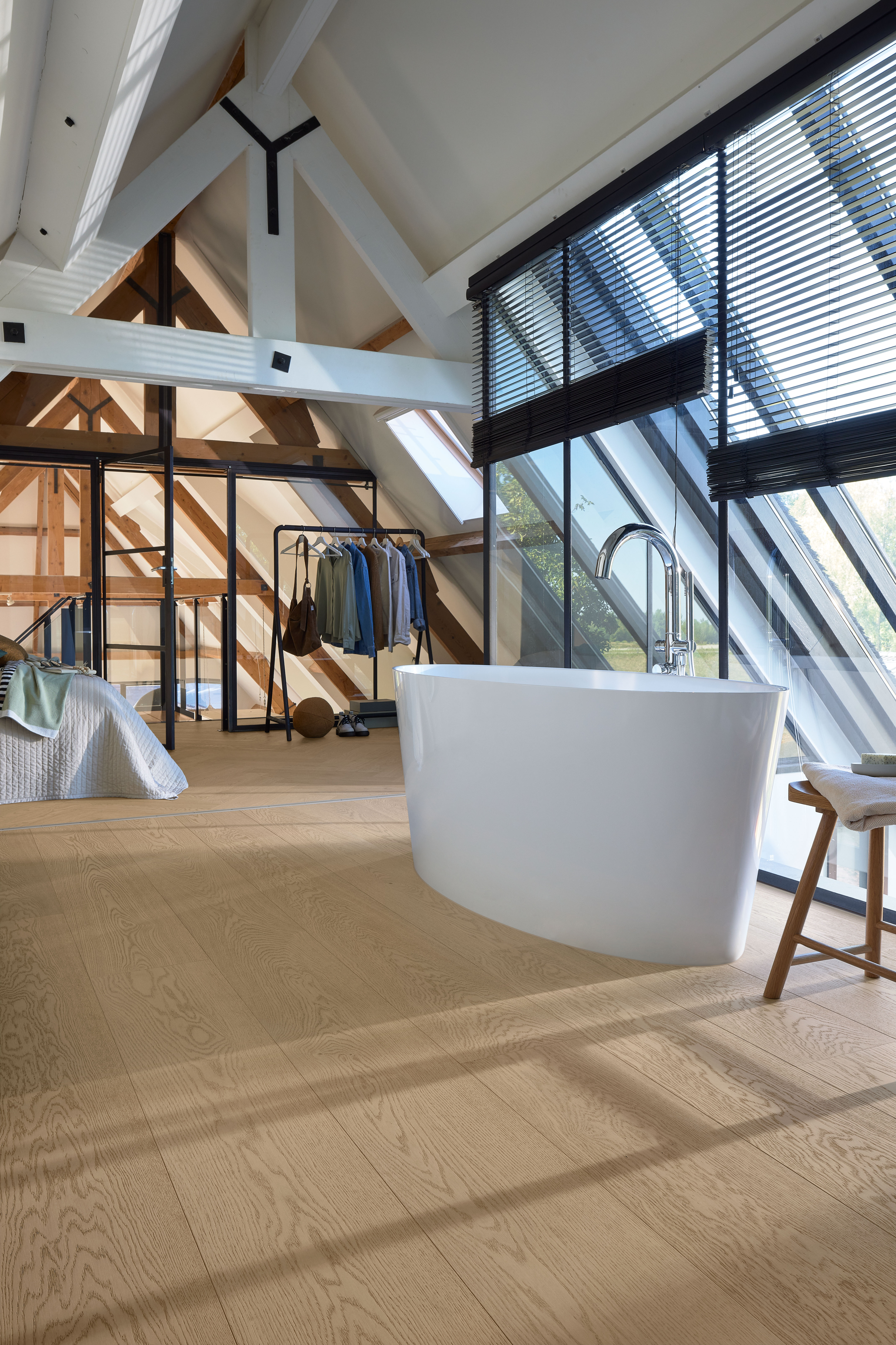 MEISTER Lindura-Holzboden HD 400 Eiche natur sandgrau gebürstet 20224 - ultramattlackiert 5G Dry®