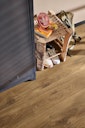 Vorschaubild MEISTER Designboden MeisterDesign. comfort DL 600 S 2052 x 219 x 9 mm 7130 Schlosseiche muskat Porensynchron-Struktur