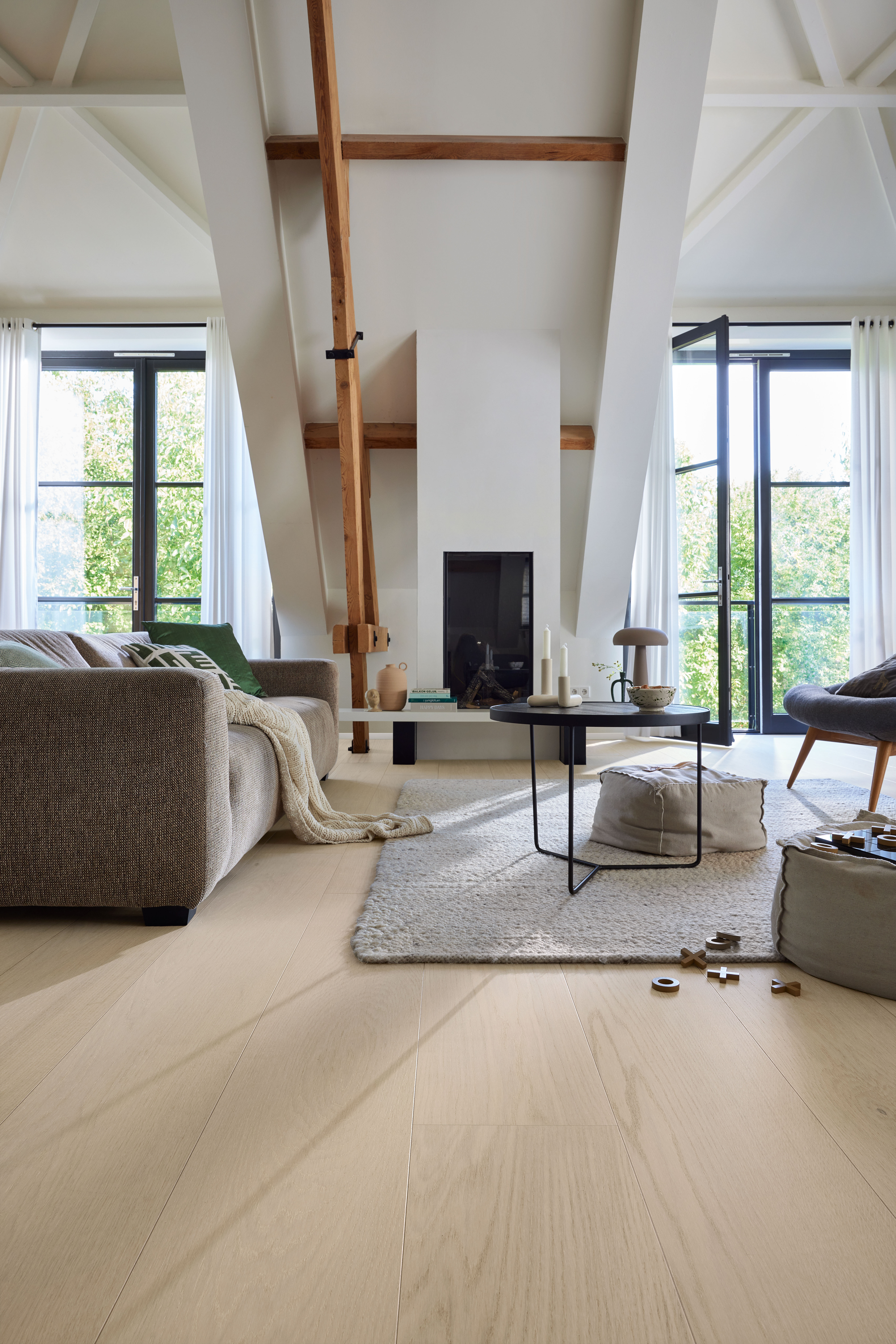 MEISTER Lindura-Holzboden HD 400 Eiche natur perlweiß gebürstet 20229 - ultramattlackiert 5G Dry®