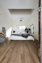 Vorschaubild MEISTER Designboden MeisterDesign. comfort DL 600 S 2052 x 219 x 9 mm 7125 Altholzeiche kieselgrau Porensynchron-Struktur