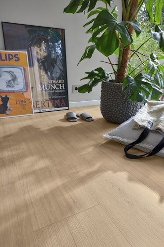 MEISTER Designboden MeisterDesign. flex DD 400 1290 x 216 x 5 mm 7122 Felseneiche sand Porensynchron-Struktur