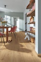 Vorschaubild MEISTER Laminatboden MeisterDesign. laminate LD 250 1288 x 244 x 10 mm 07002 Eiche Bernstein Porensynchron-Struktur